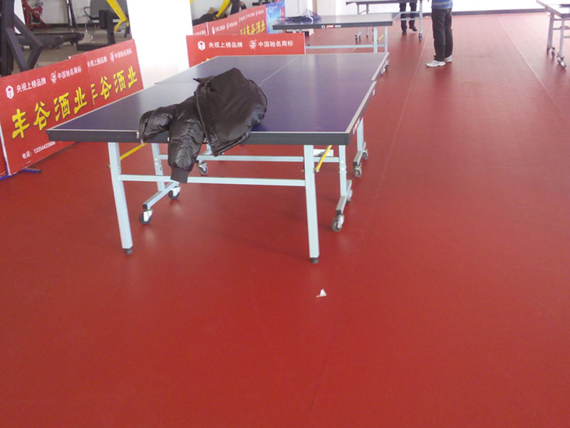 荔枝羽毛球乒乓球篮球场地地胶宝石纹健身房pvc塑胶地板运动地板